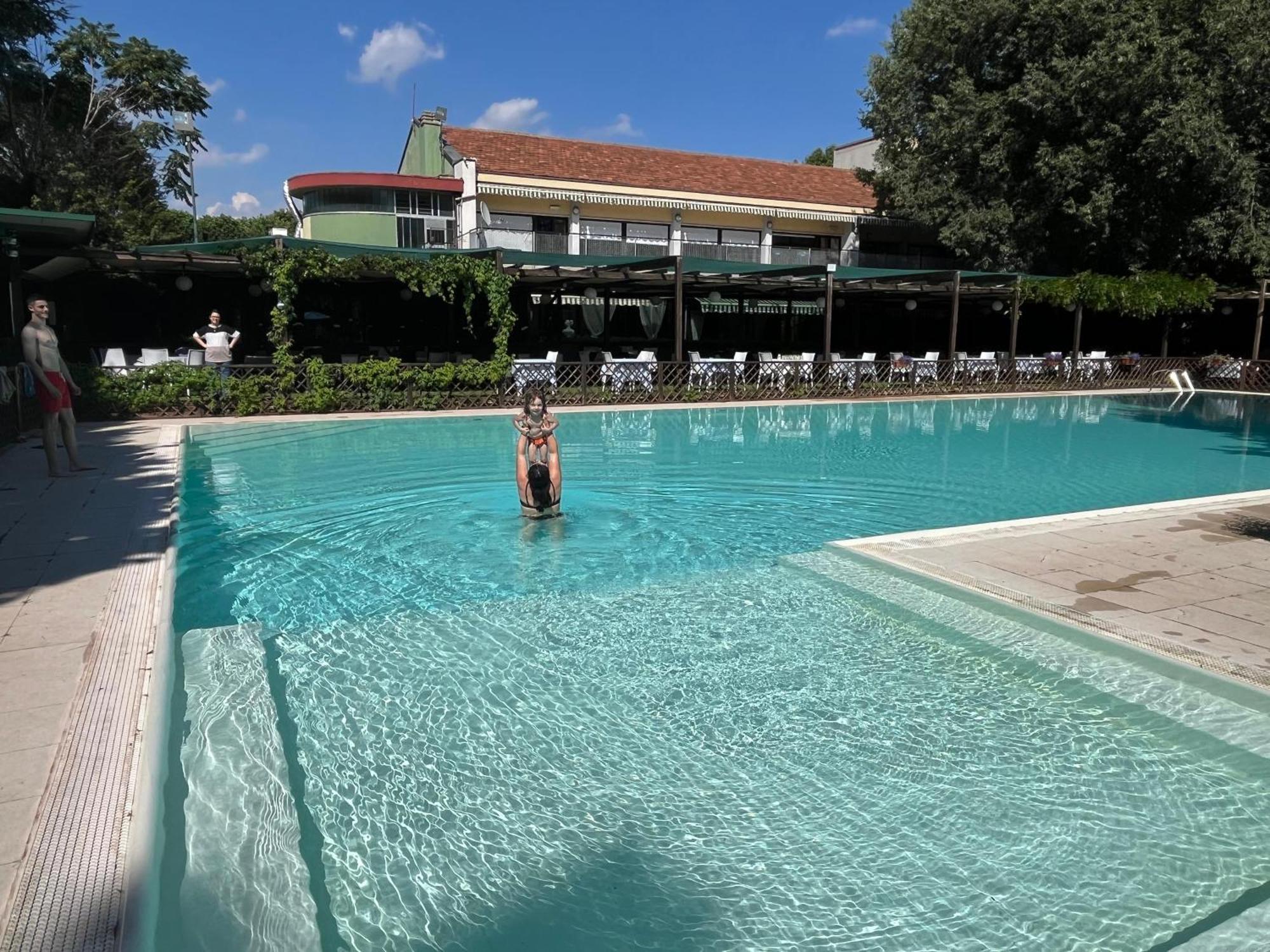 Hotel Sporting 브루케리오 외부 사진